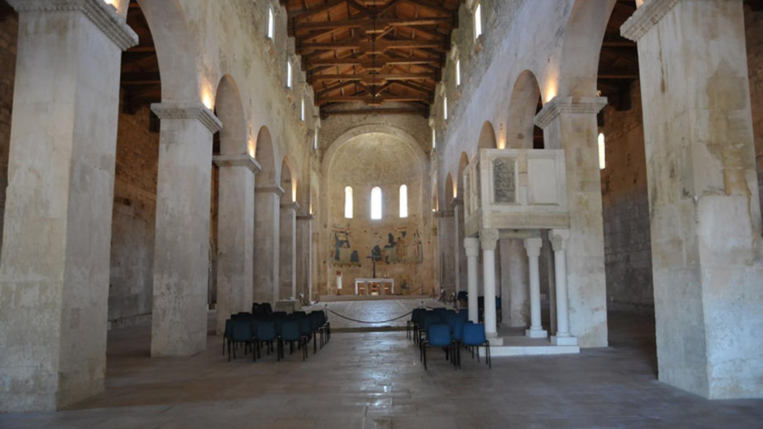 Serramonacesca (Pe), Abbazia benedettina di San Liberatore a Maiella, veduta interna