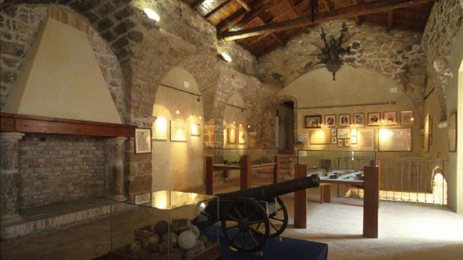 Civitella del Tronto (Te), la Fortezza, il Museo delle Armi