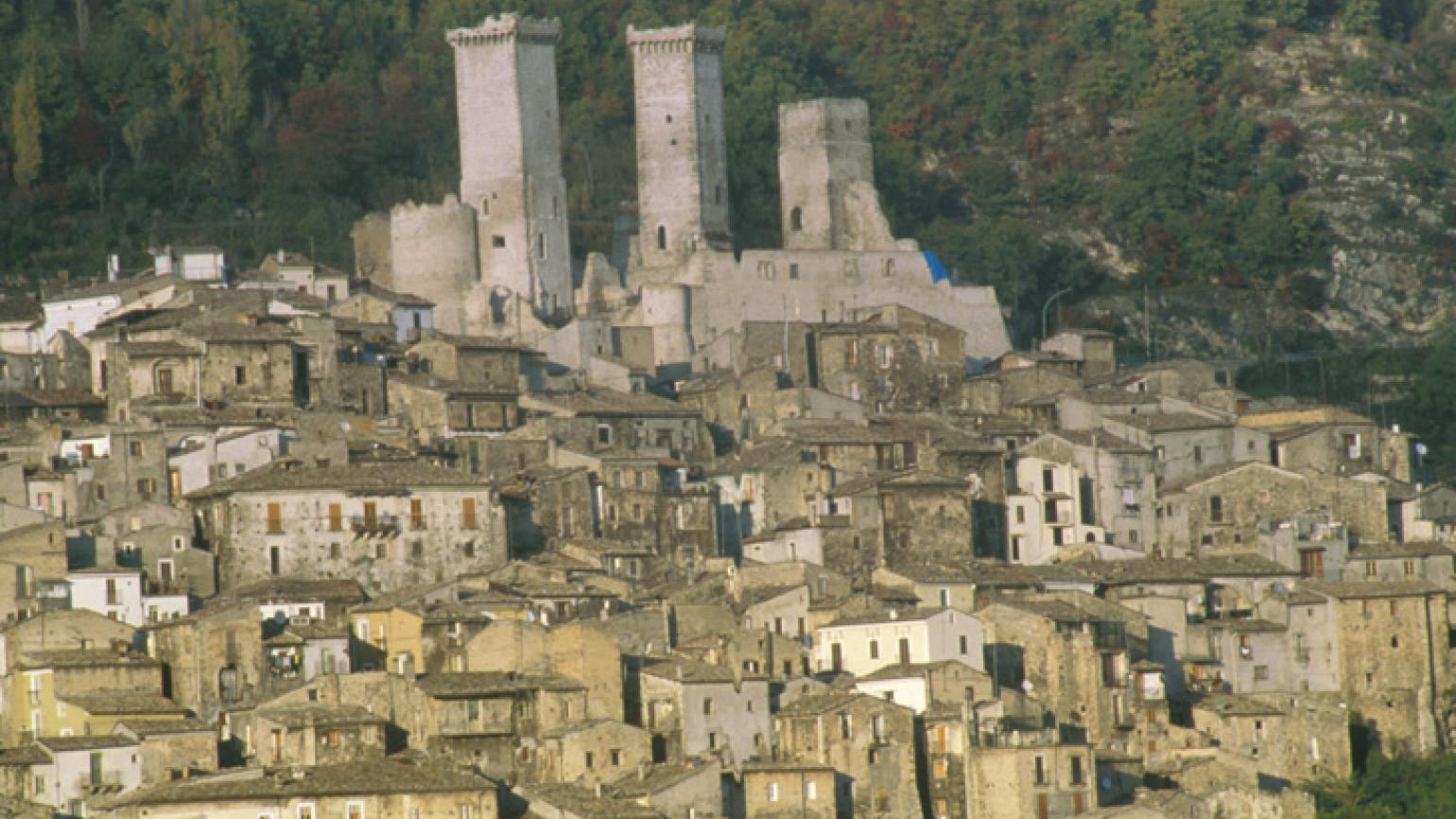 Pacentro (Aq), le torri del Castello dei Caldora