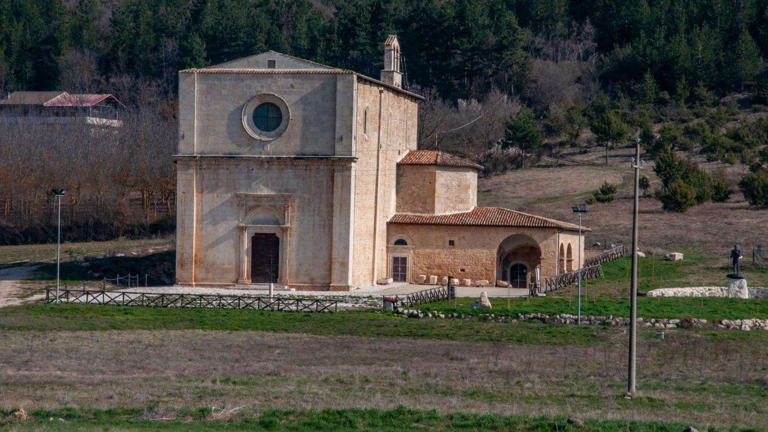 Caporciano (AQ), Santa Maria de' Centurelli  - foto di Ivano D'Ortenzio